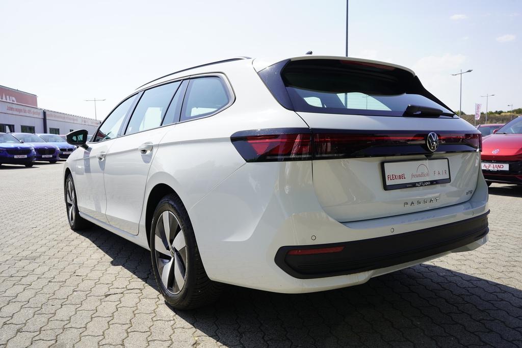 Volkswagen PASSAT VARIANT 2025 г. Белый, пробег 42321 км