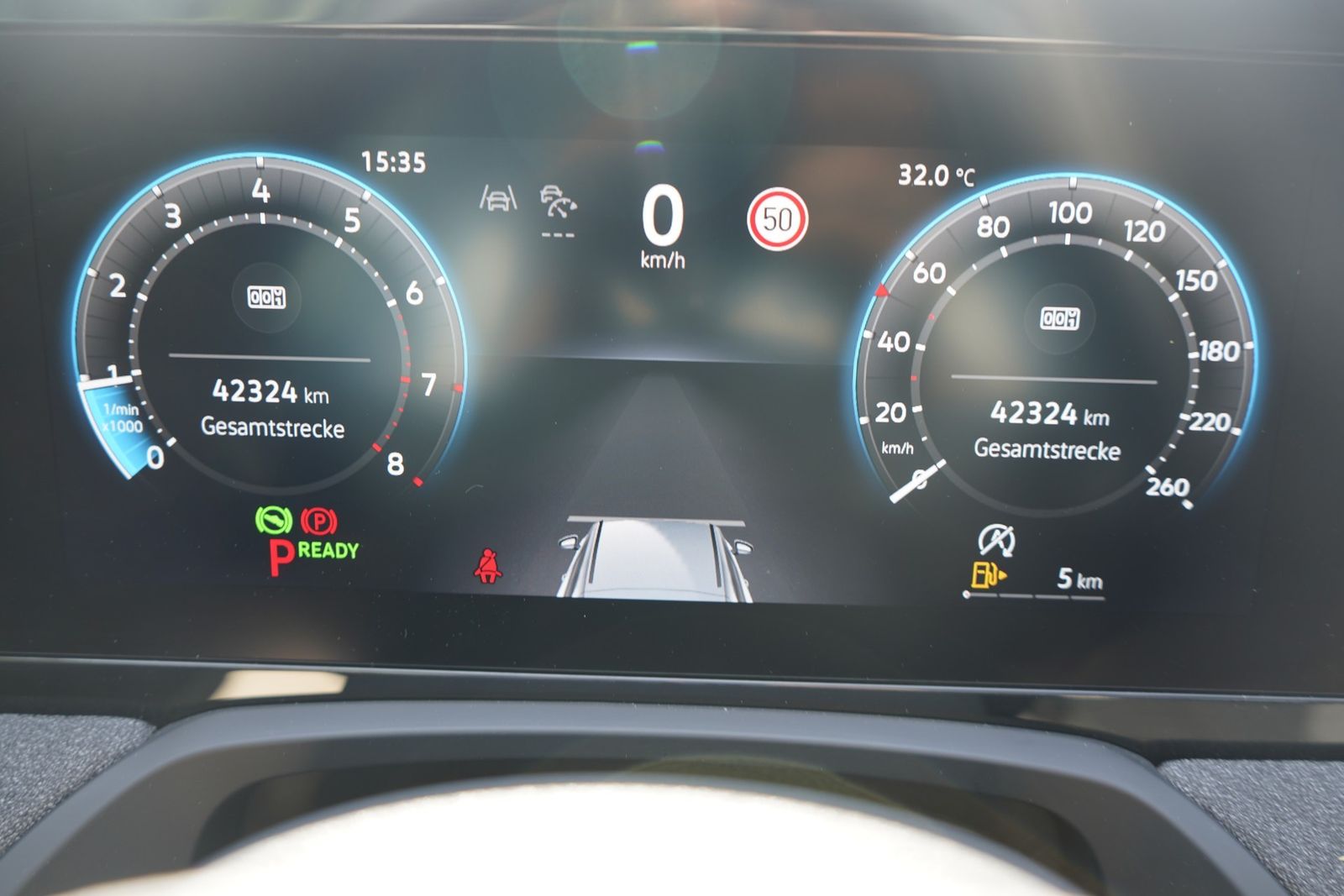 Volkswagen PASSAT VARIANT 2025 г. Белый, пробег 42321 км