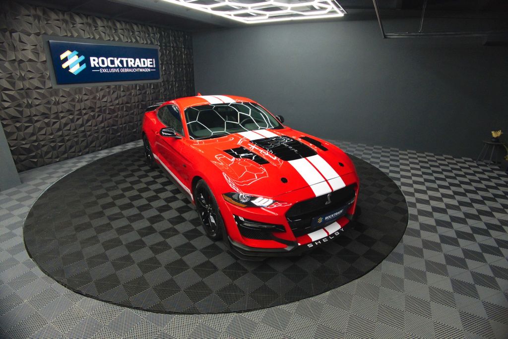 Ford Mustang 2021 г. Красный, пробег 51035 км