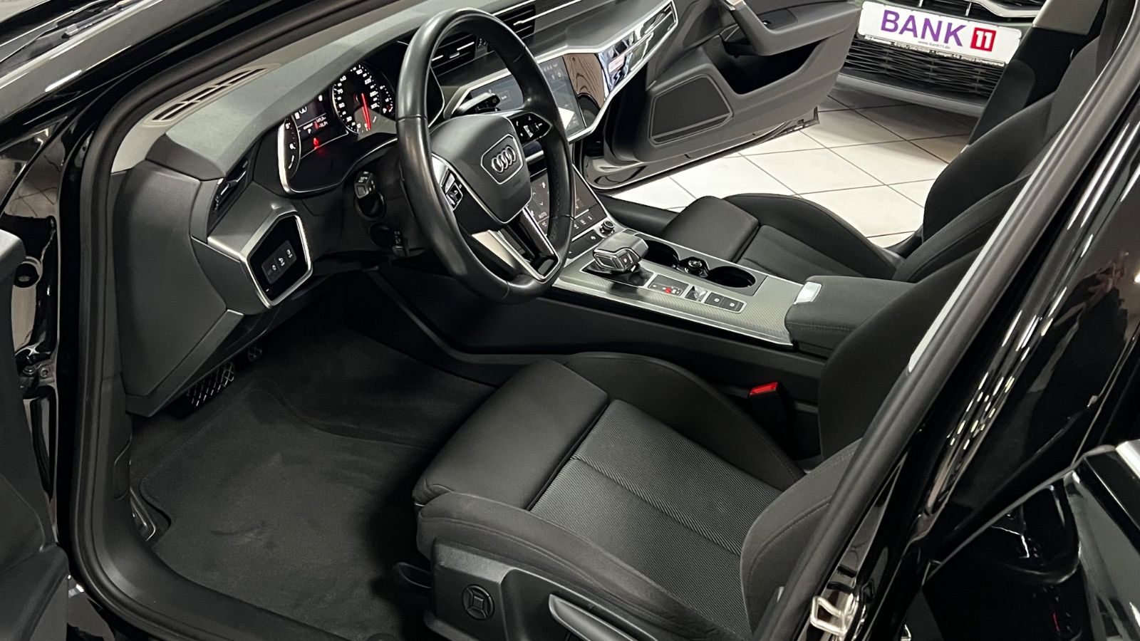 Audi A6 2022 г. Чёрный, пробег 43690 км