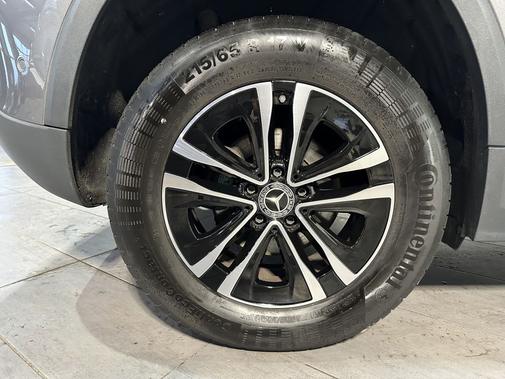 Mercedes-Benz GLA 180 2023 г. Серый, пробег 48750 км