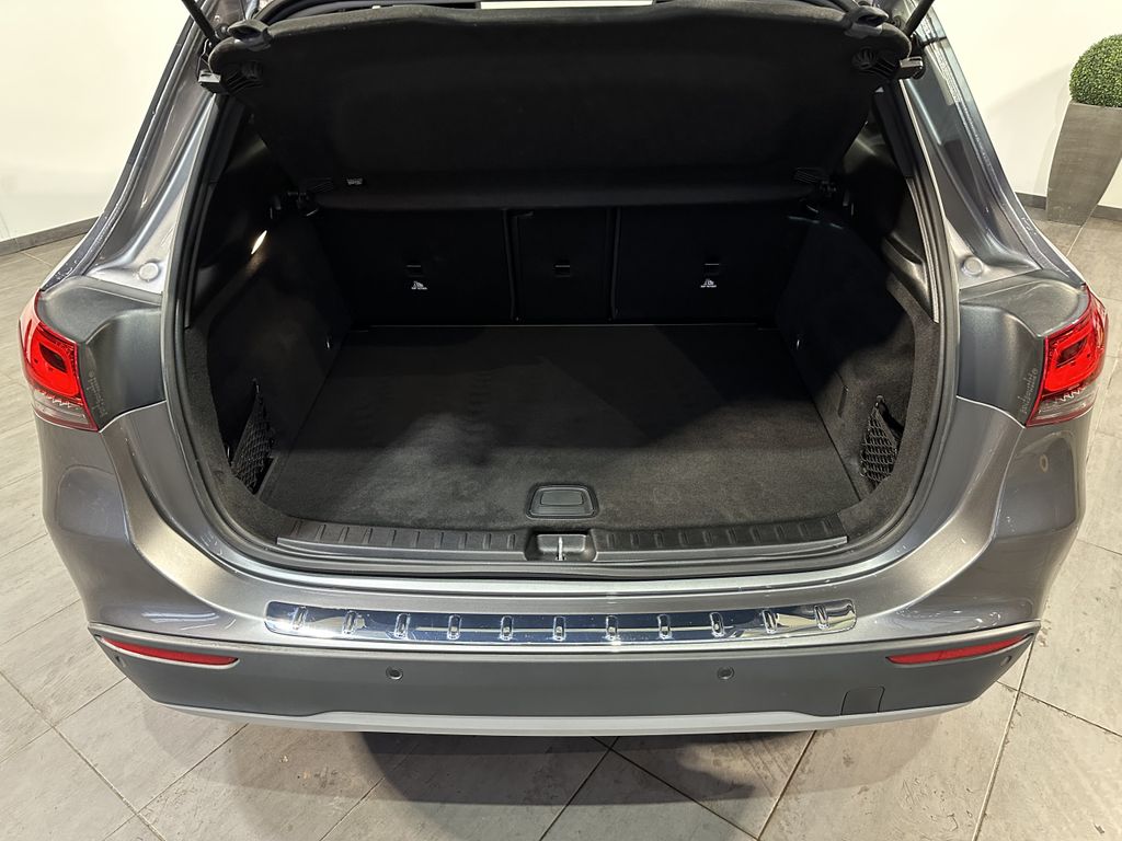 Mercedes-Benz GLA 180 2023 г. Серый, пробег 48750 км