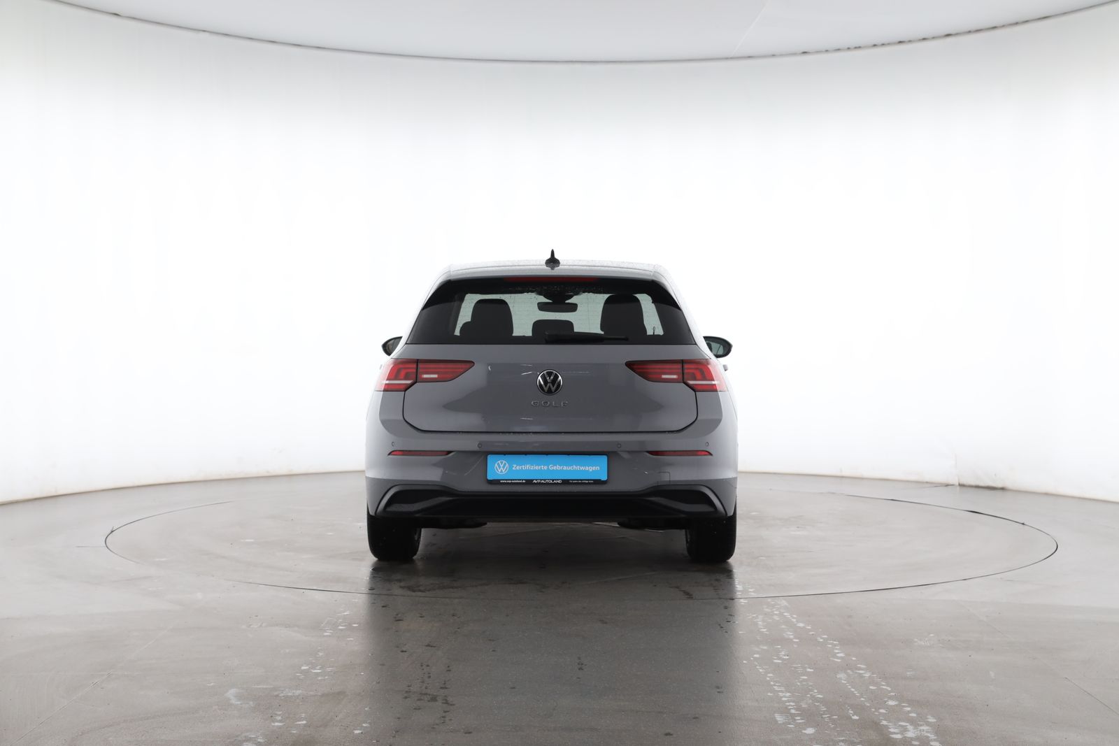 Volkswagen Golf 2025 г. Серый, пробег 26962 км