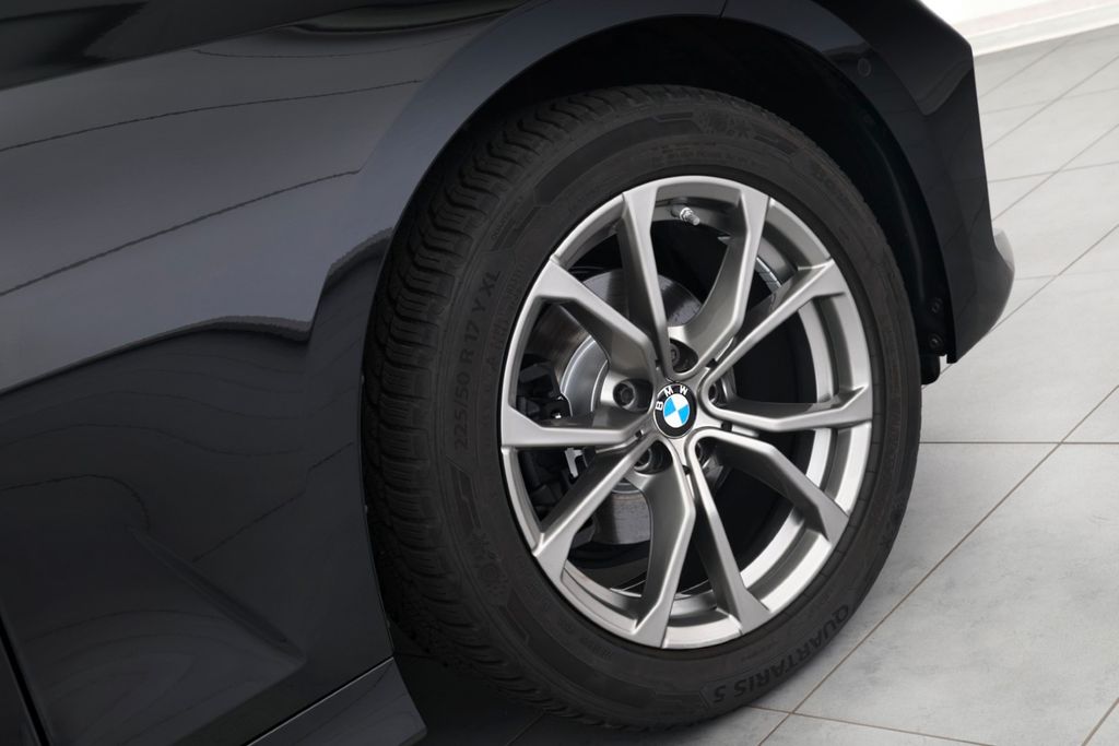 BMW 318 2024 г. Чёрный, пробег 25950 км