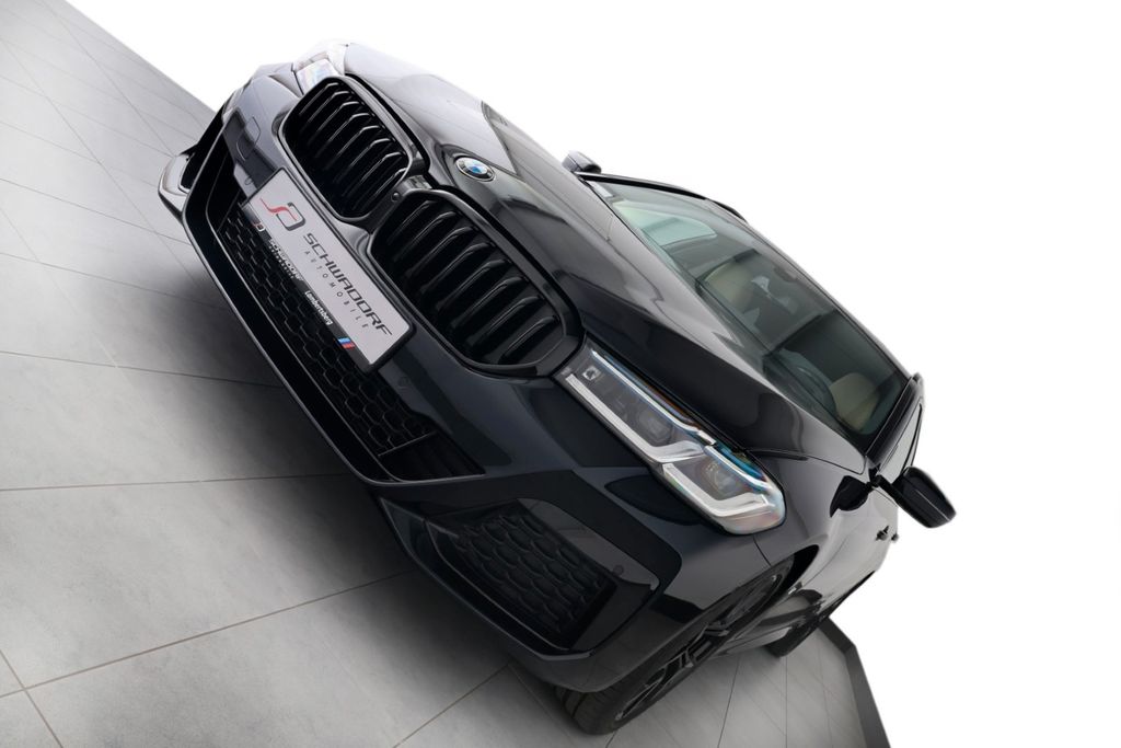 BMW 530 2023 г. Чёрный, пробег 49000 км