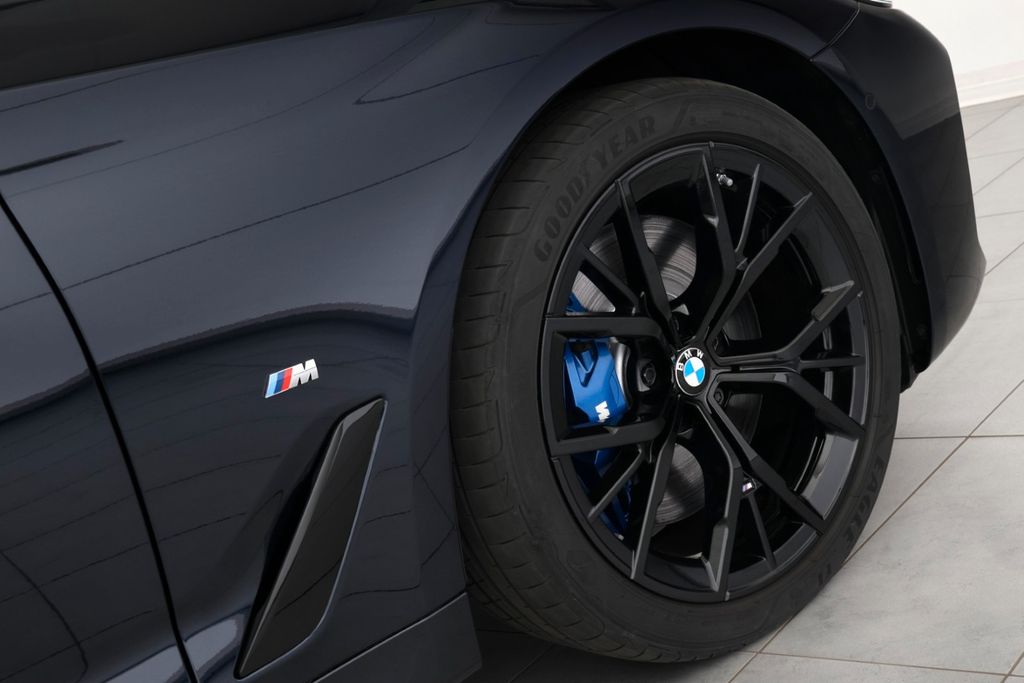 BMW 530 2023 г. Чёрный, пробег 49000 км