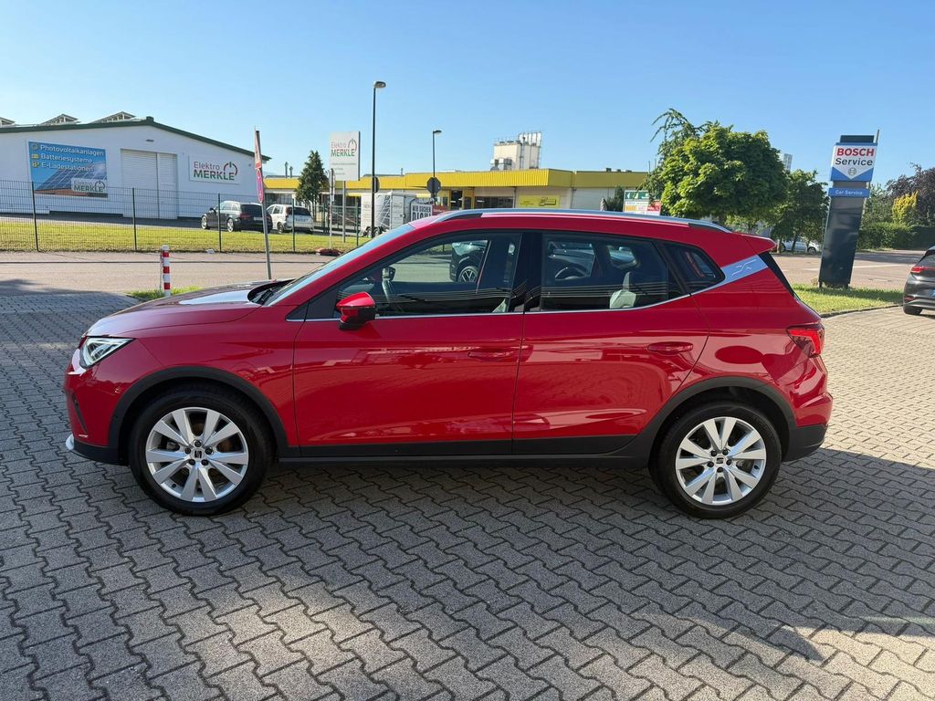 SEAT Arona 2023 г. Красный, пробег 34050 км