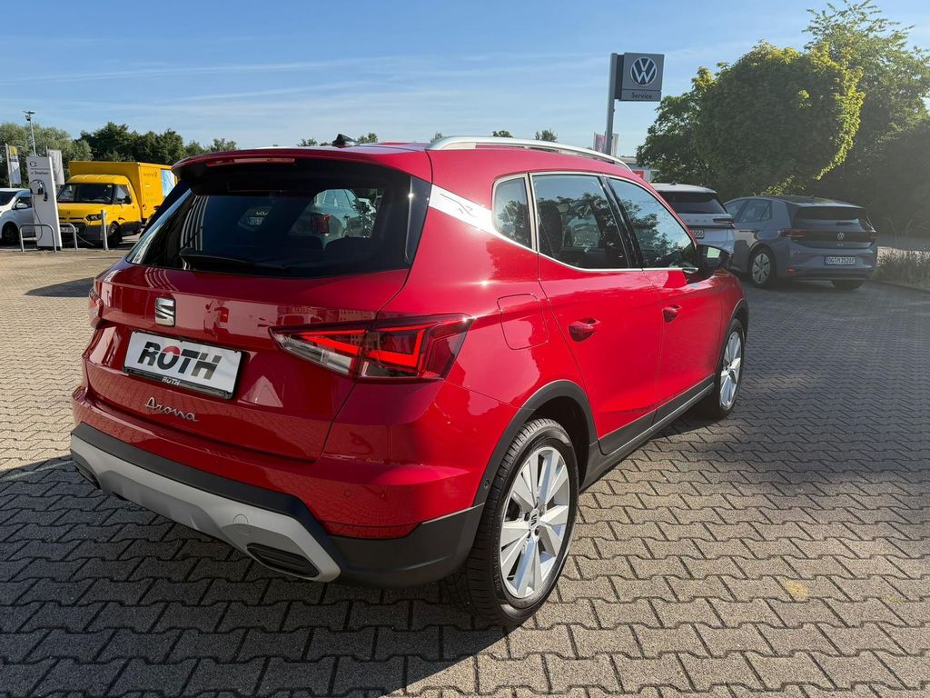 SEAT Arona 2023 г. Красный, пробег 34050 км