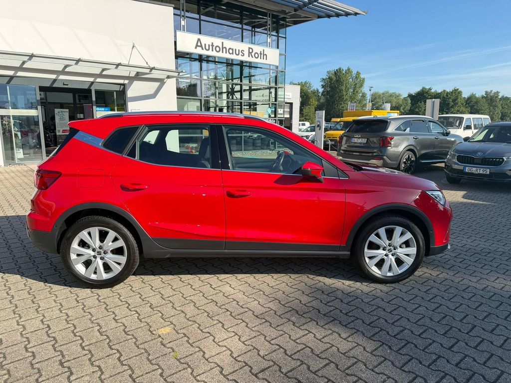 SEAT Arona 2023 г. Красный, пробег 34050 км