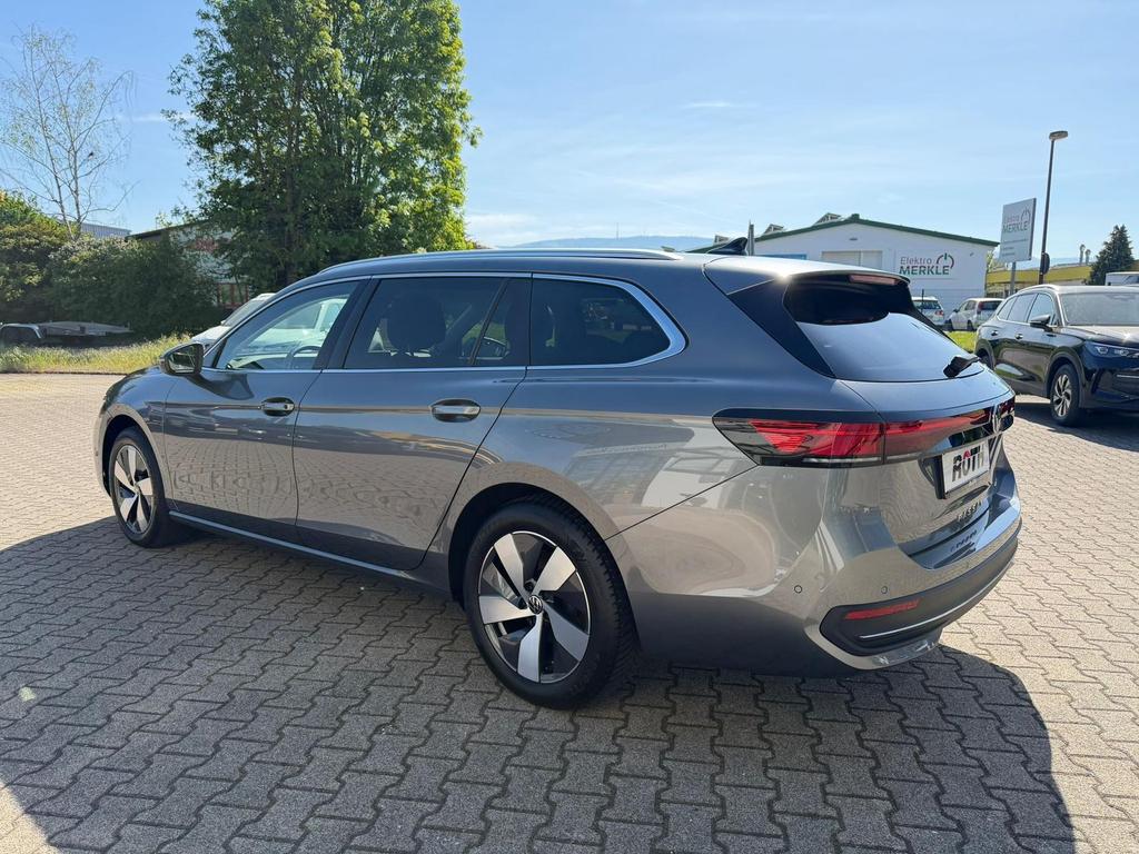 Volkswagen PASSAT VARIANT 2025 г. Серый, пробег 38735 км