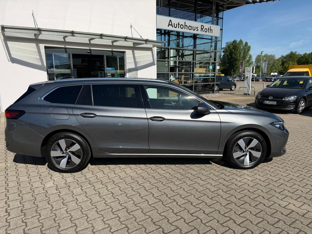 Volkswagen PASSAT VARIANT 2025 г. Серый, пробег 38735 км