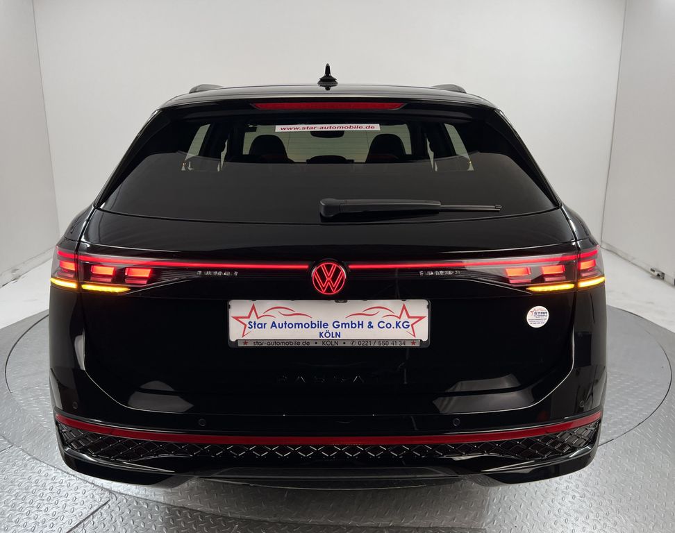Volkswagen PASSAT VARIANT 2026 г. Чёрный, пробег 6029 км