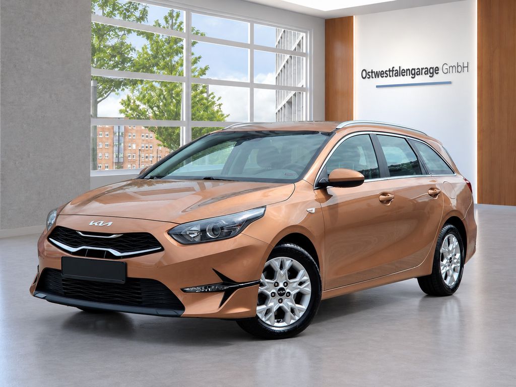 Kia CEE'D SPORTSWAGON 2022 г. Серый, пробег 48000 км