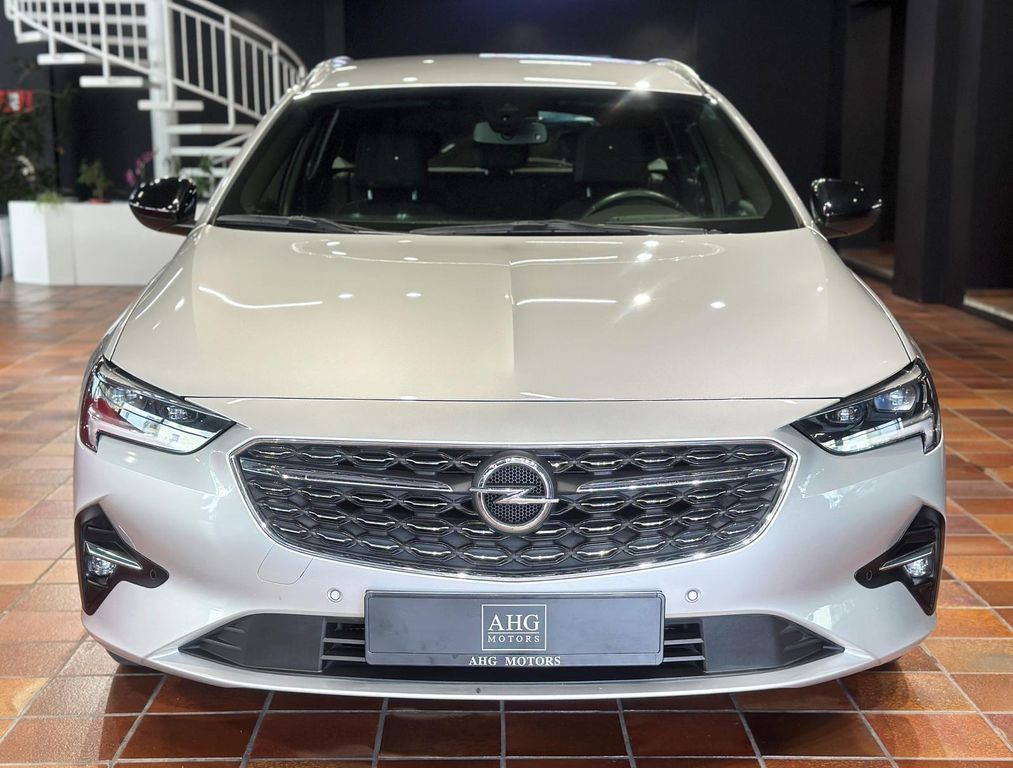 Opel Insignia 2021 г. Серебристый, пробег 50000 км