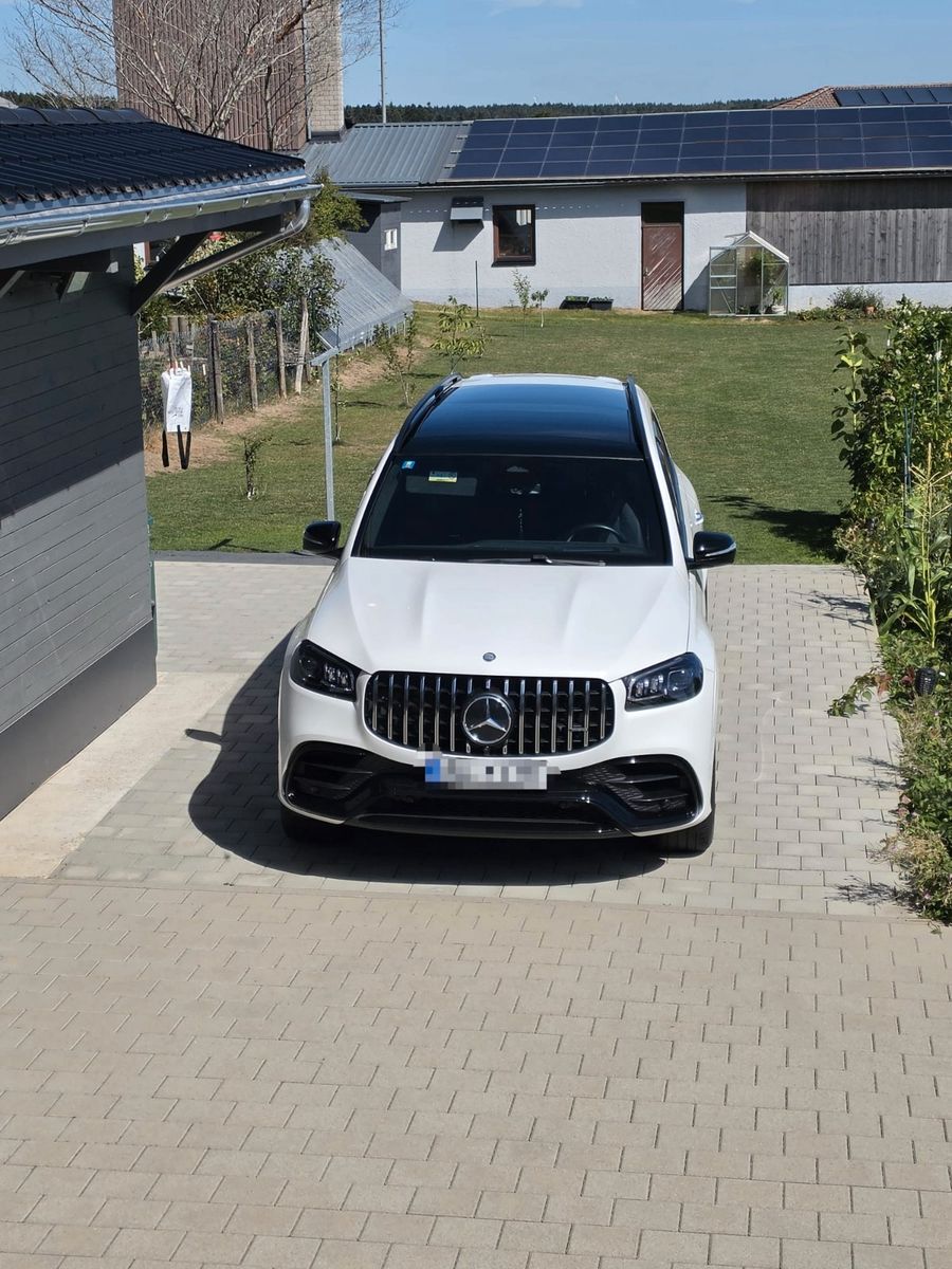 Mercedes-Benz GLS 63 2024 г. Белый, пробег 41350 км