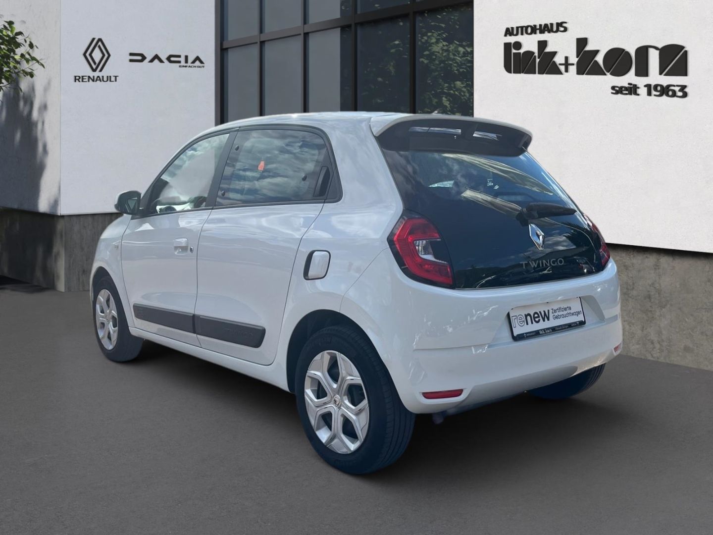 Renault Twingo 2021 г. Белый, пробег 39717 км