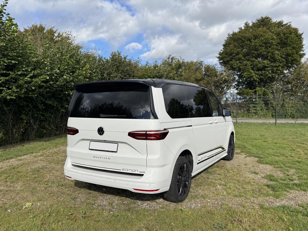 Volkswagen T7 MULTIVAN 2024 г. Белый, пробег 25050 км