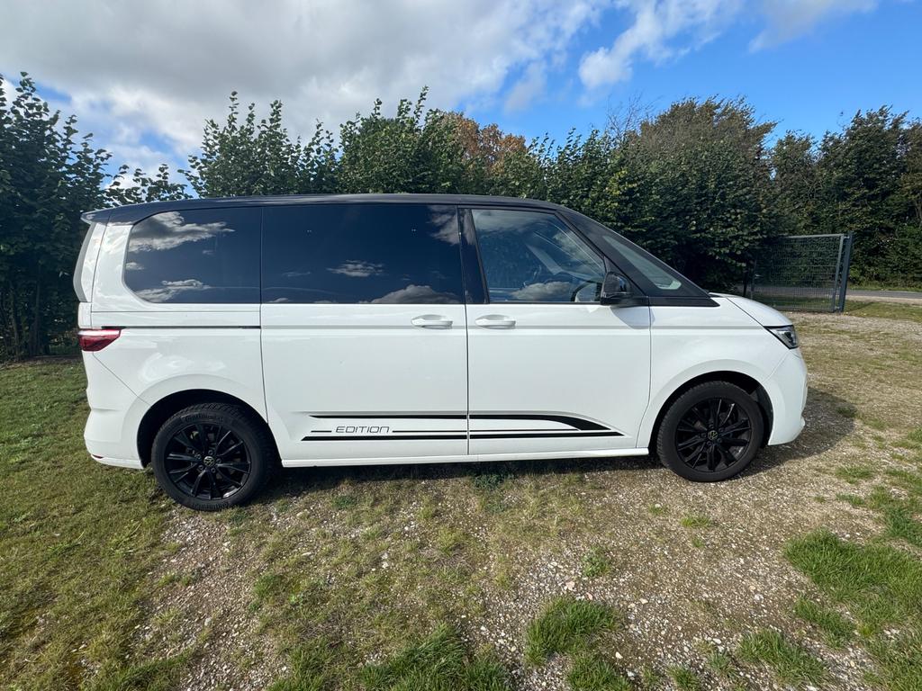 Volkswagen T7 MULTIVAN 2024 г. Белый, пробег 25050 км