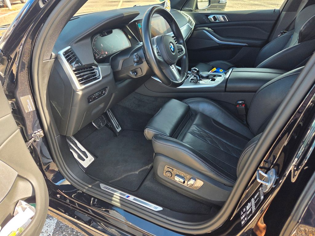 BMW X5 2023 г. Чёрный, пробег 48000 км