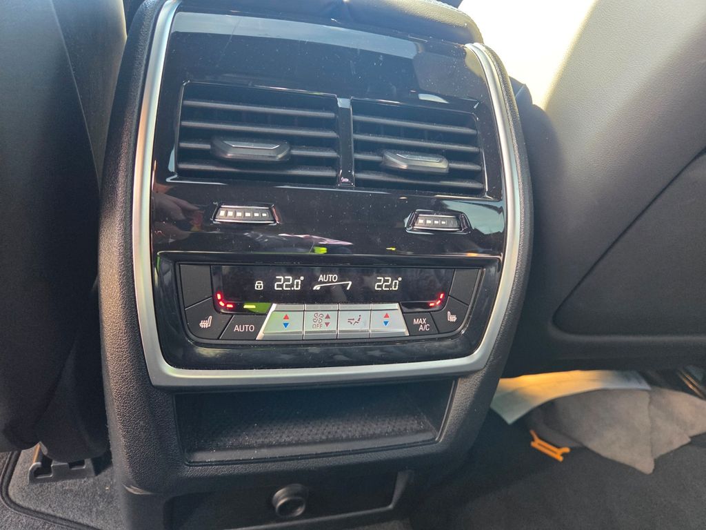 BMW X5 2023 г. Чёрный, пробег 48000 км