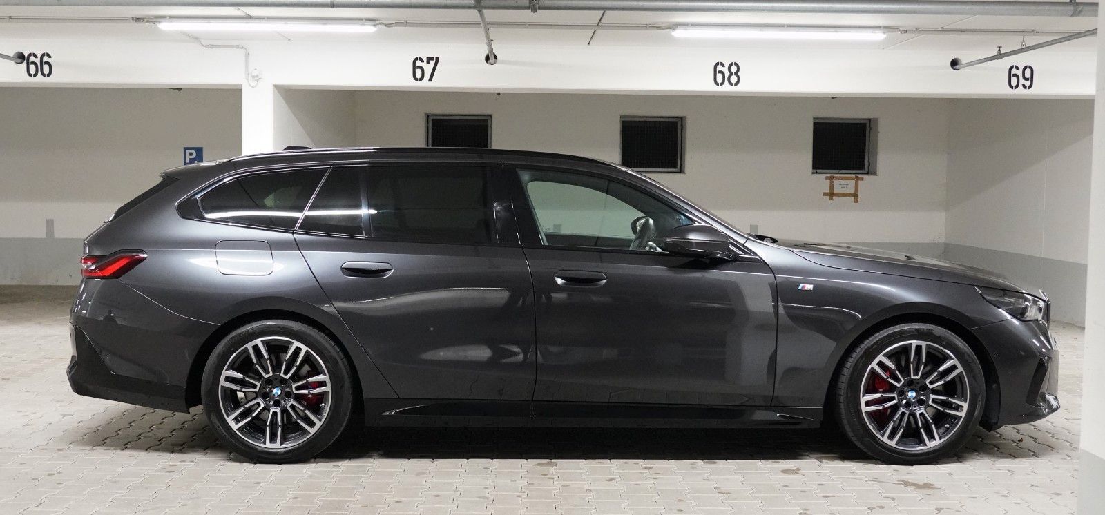 BMW 540 2025 г. Серый, пробег 55000 км
