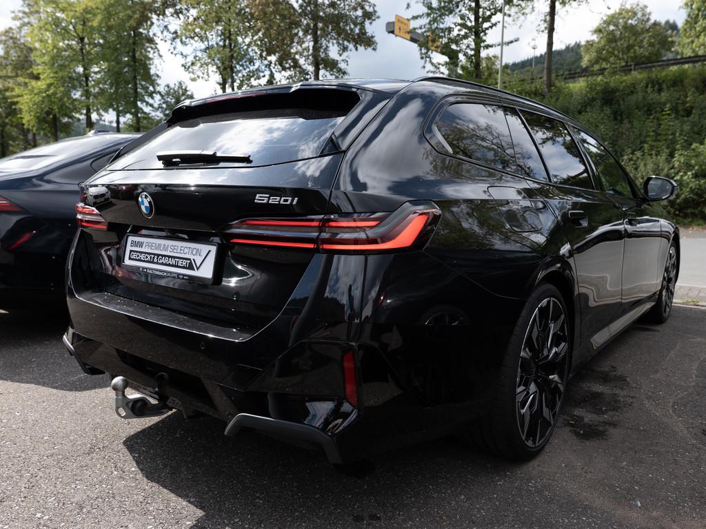 BMW 520 2026 г. Чёрный, пробег 7400 км