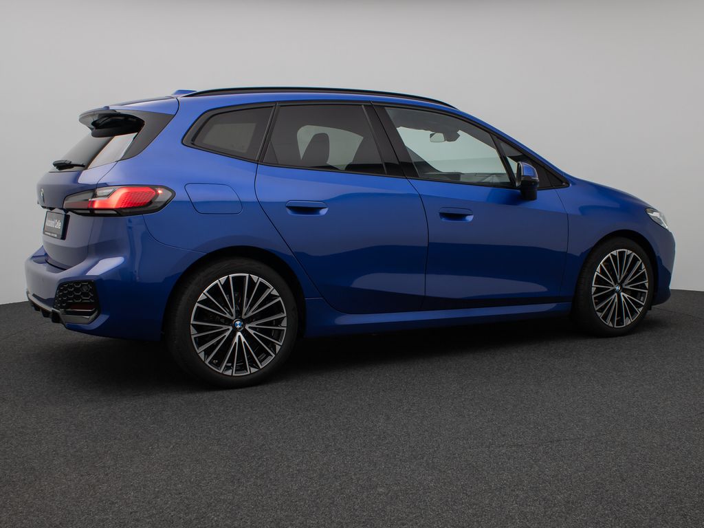 BMW 220 ACTIVE TOURER 2023 г. Синий, пробег 44644 км