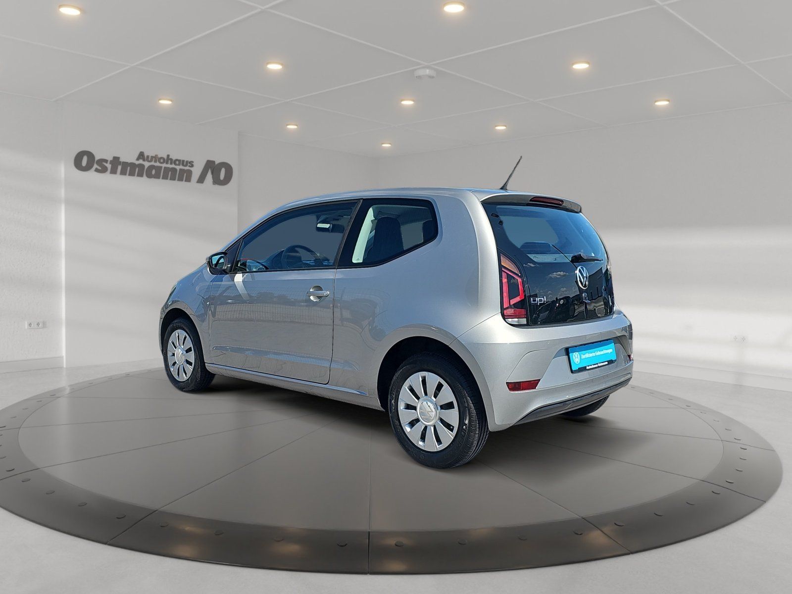 Volkswagen up! 2022 г. Серебристый, пробег 40705 км