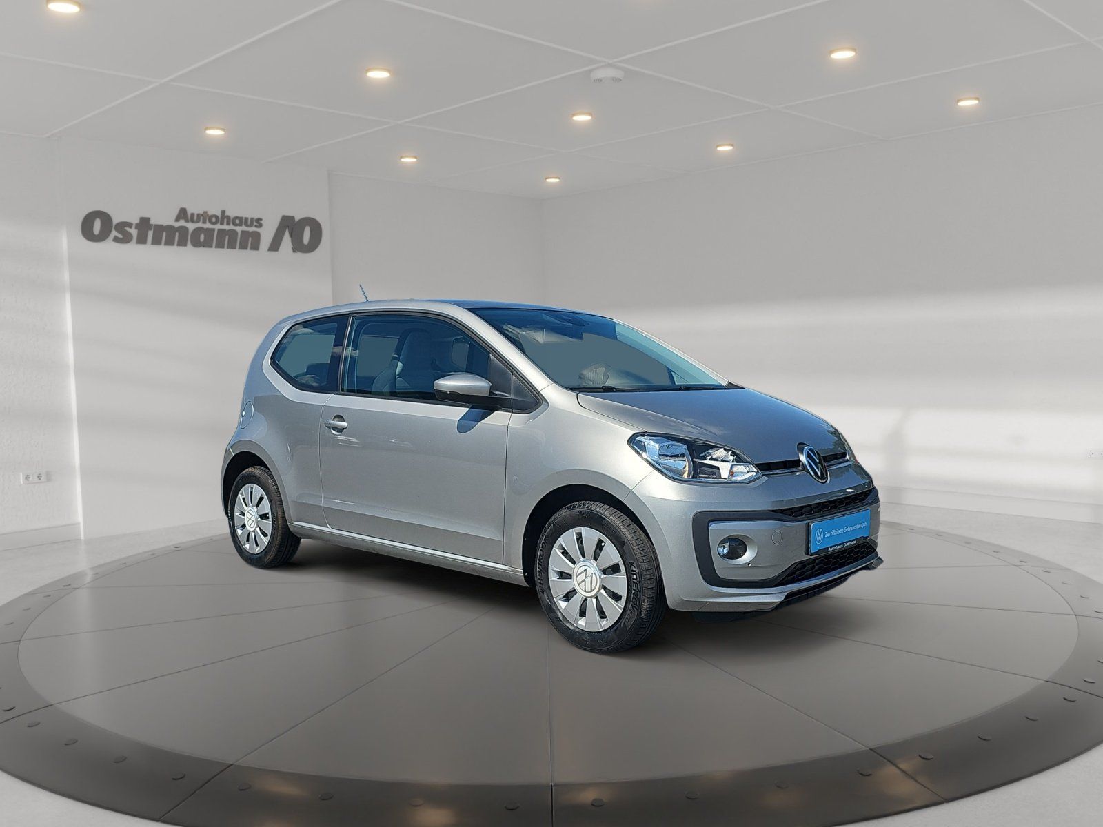 Volkswagen up! 2022 г. Серебристый, пробег 40705 км