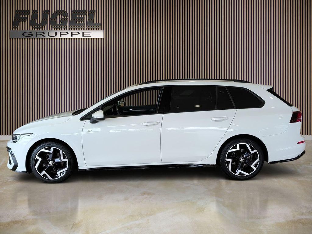 Volkswagen Golf 2025 г. Белый, пробег 40899 км