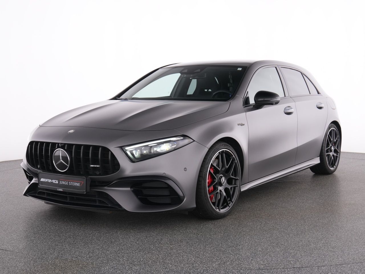 Mercedes-Benz A 45 AMG 2023 г. Серый, пробег 44418 км