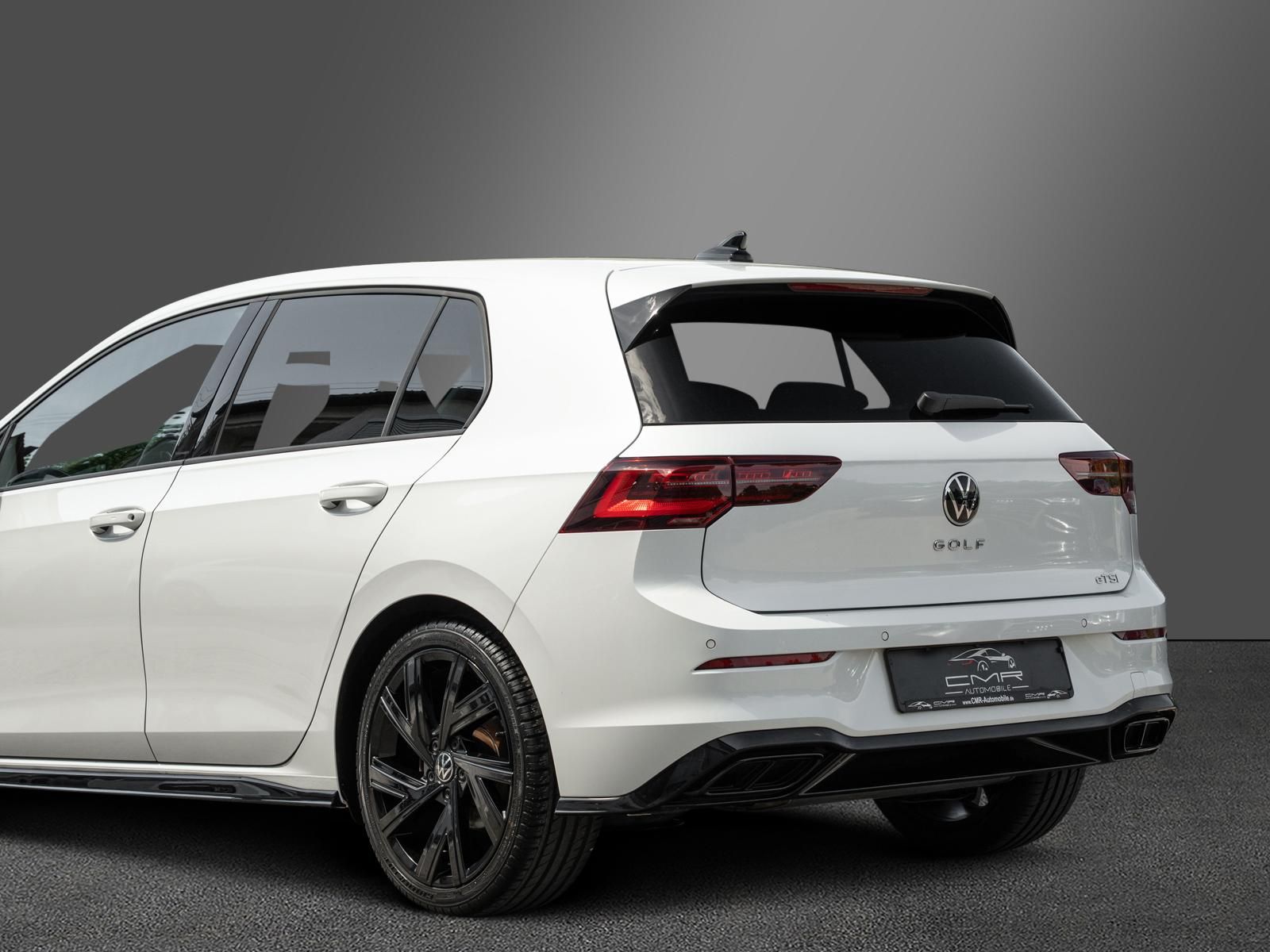Volkswagen Golf 2022 г. Белый, пробег 35297 км