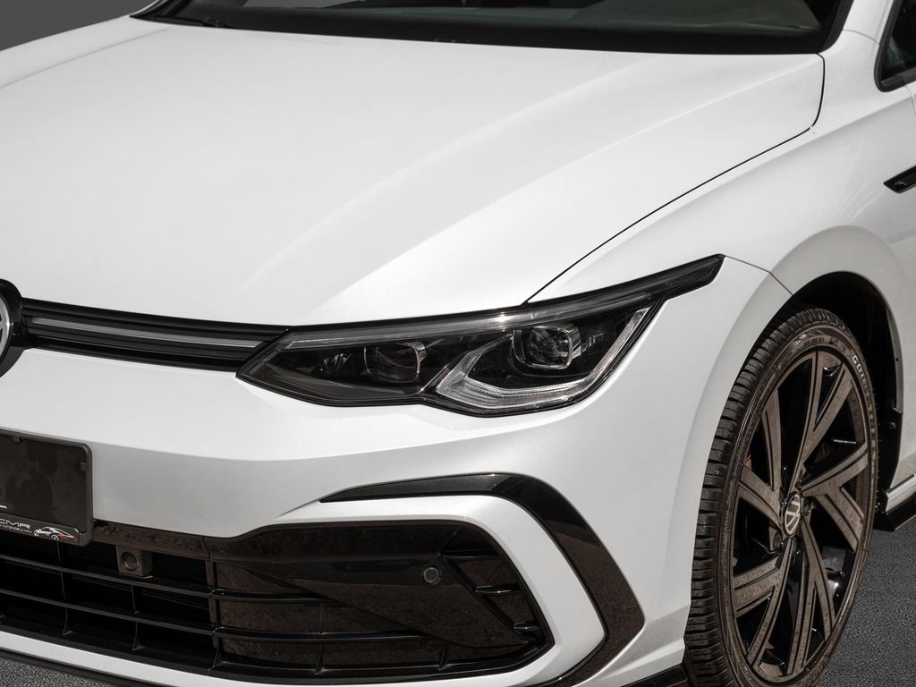 Volkswagen Golf 2022 г. Белый, пробег 35297 км
