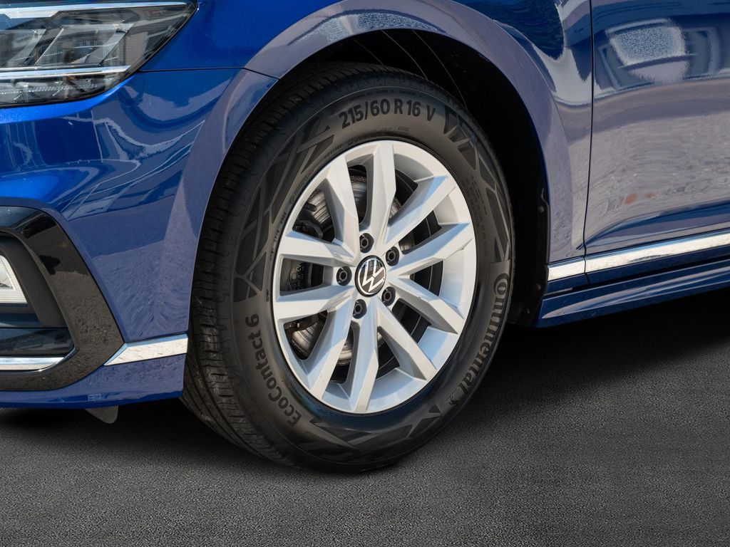 Volkswagen PASSAT VARIANT 2022 г. Синий, пробег 48914 км