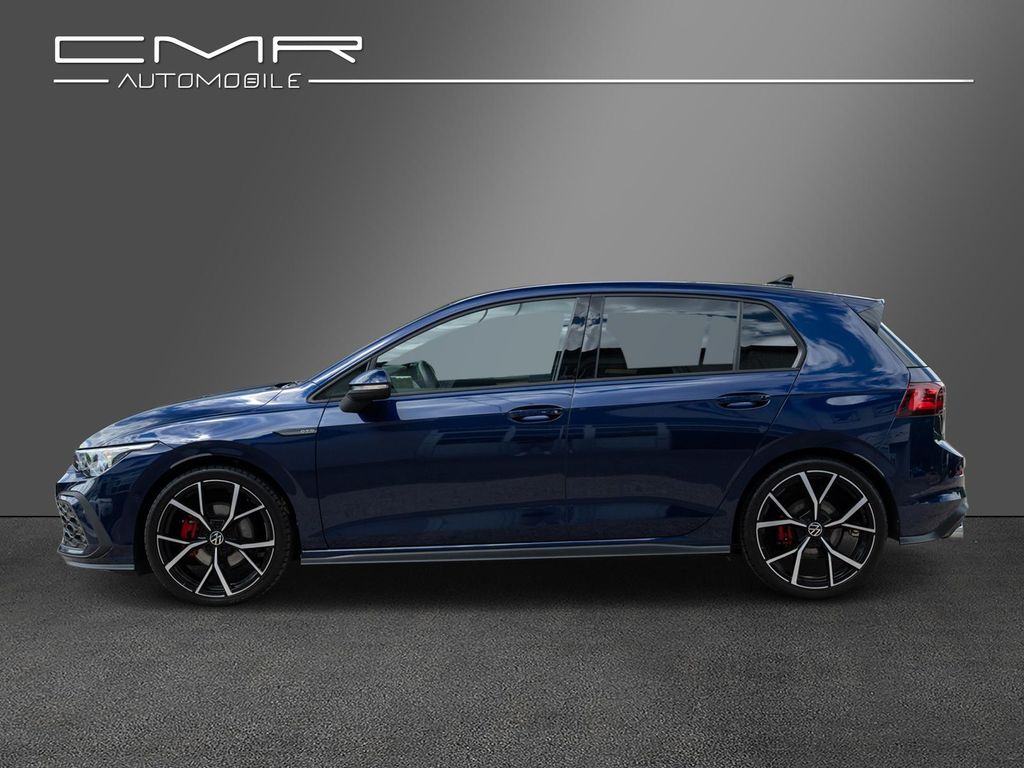 Volkswagen Golf 2023 г. Синий, пробег 50000 км