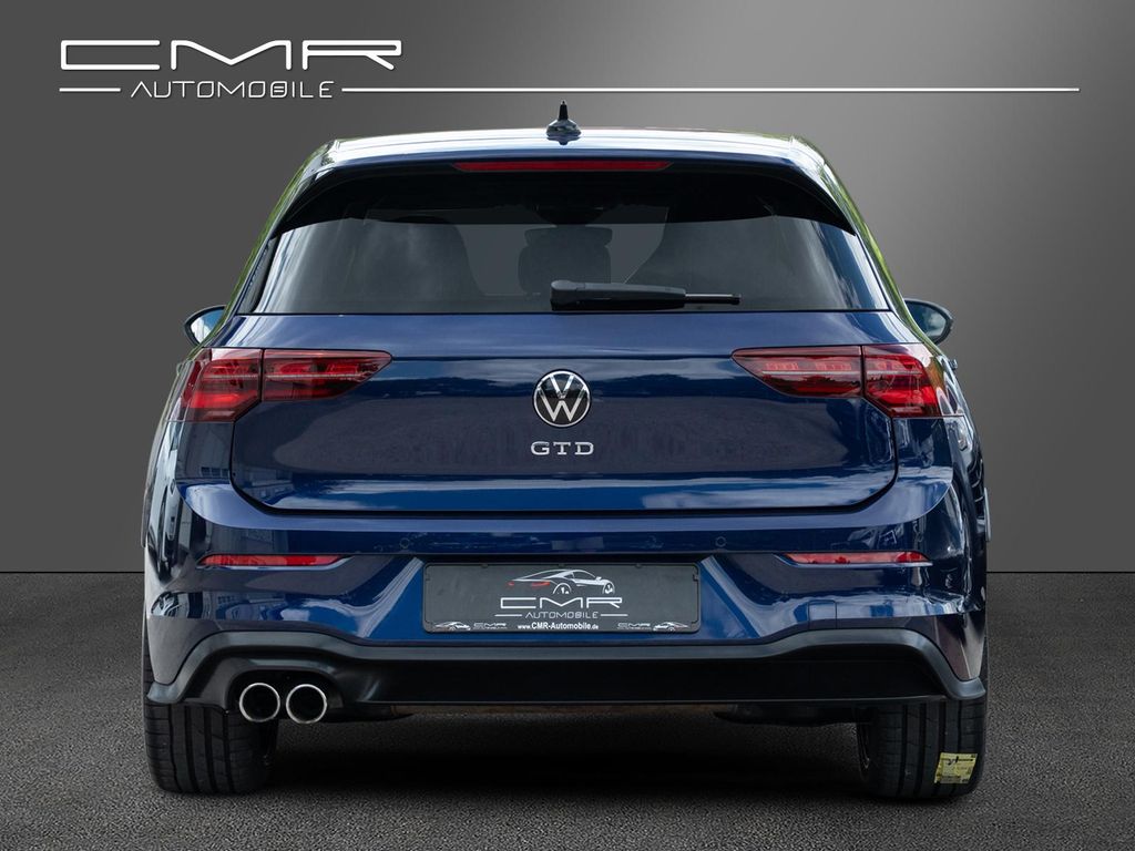 Volkswagen Golf 2023 г. Синий, пробег 50000 км