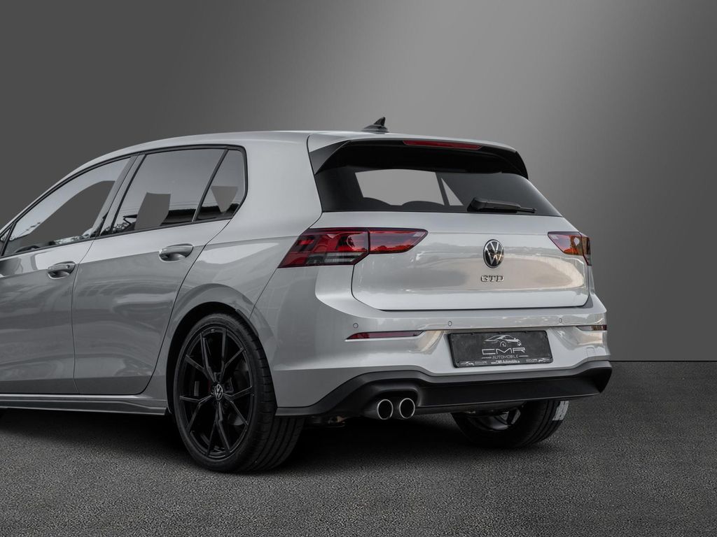 Volkswagen Golf 2024 г. Серебристый, пробег 27263 км