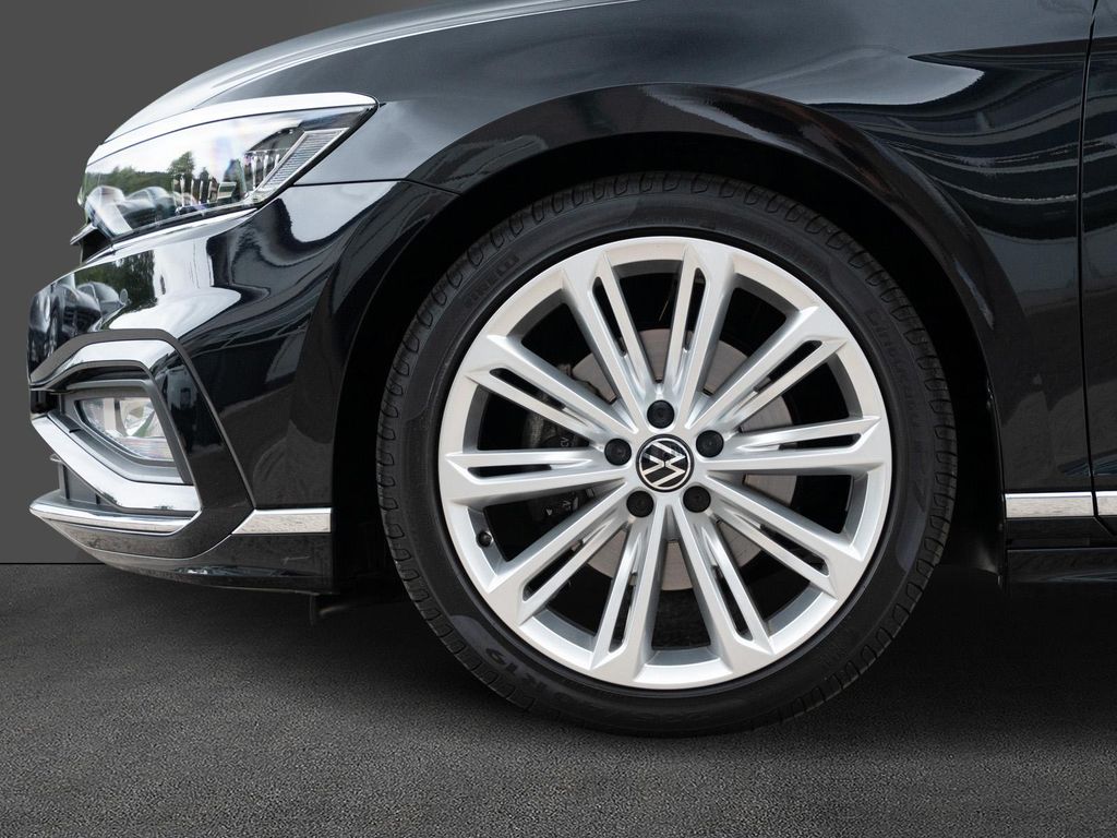 Volkswagen PASSAT VARIANT 2023 г. Чёрный, пробег 60000 км