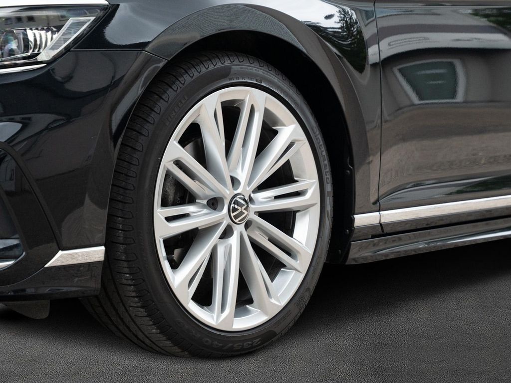 Volkswagen PASSAT VARIANT 2023 г. Чёрный, пробег 60000 км