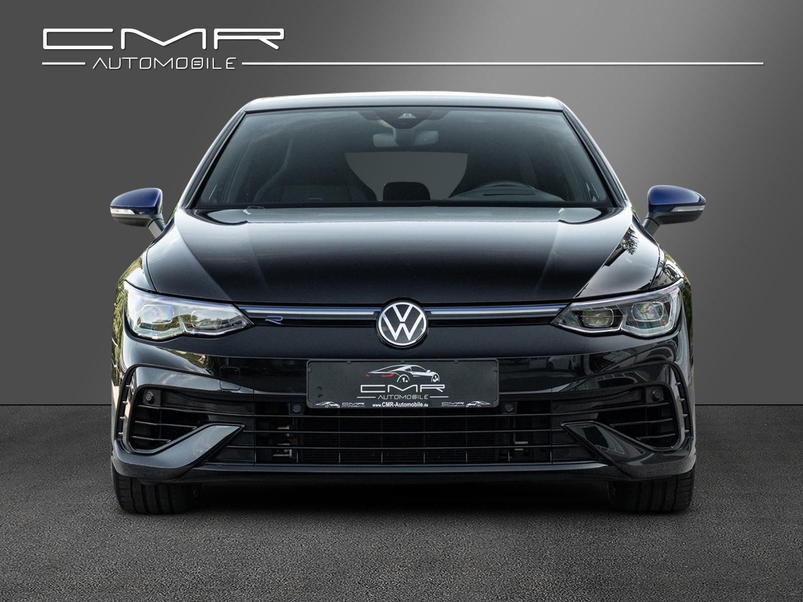 Volkswagen Golf 2023 г. Чёрный, пробег 40000 км