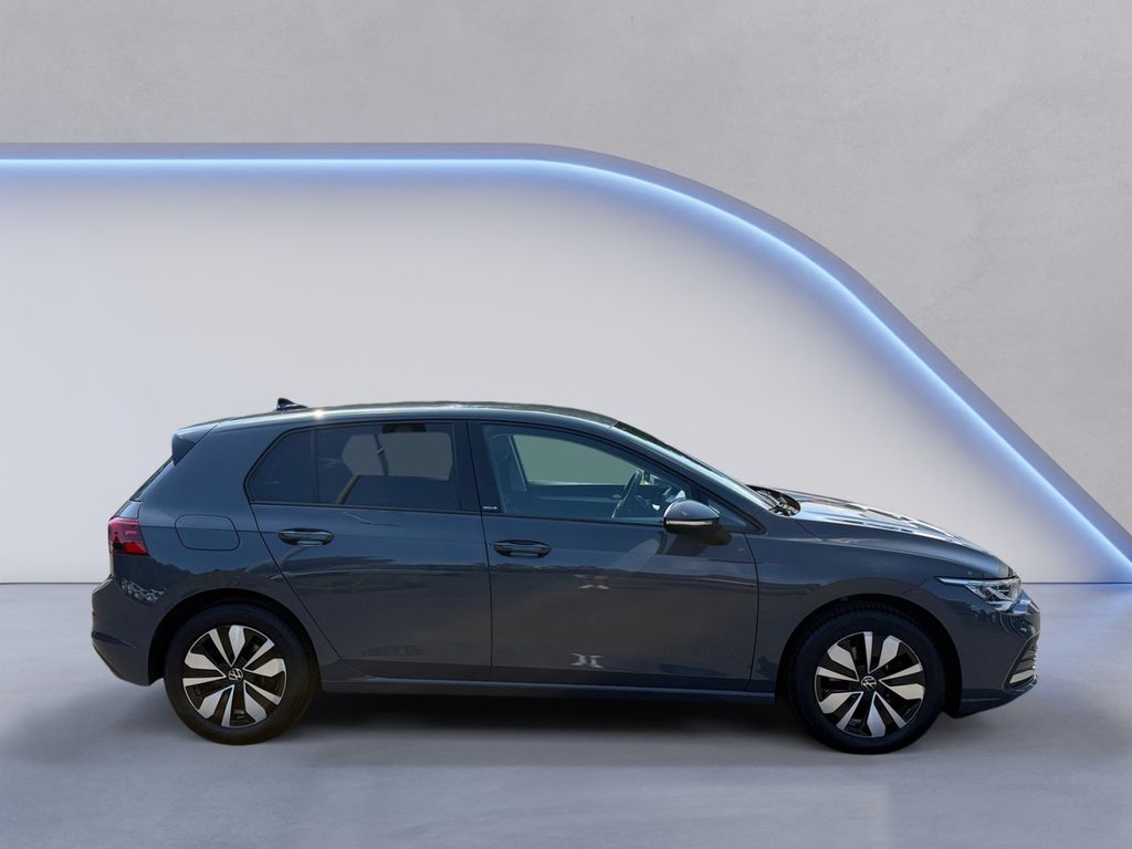 Volkswagen Golf 2023 г. Серый, пробег 54420 км