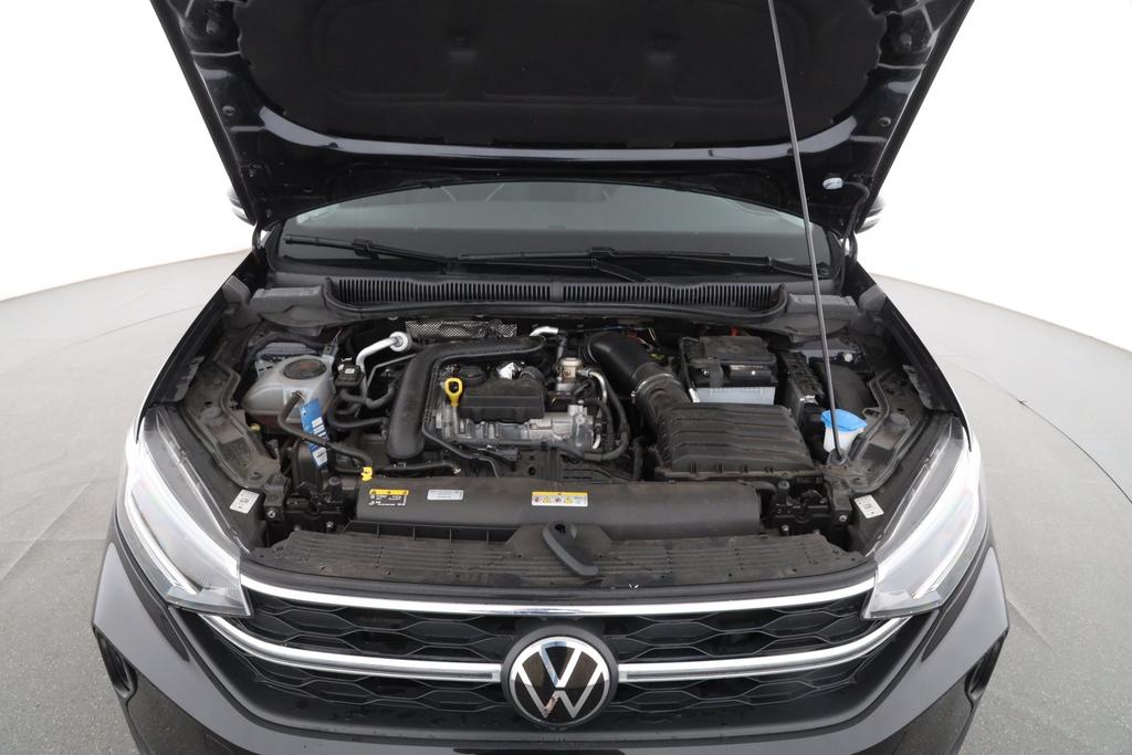 Volkswagen Taigo 2022 г. Чёрный, пробег 29990 км