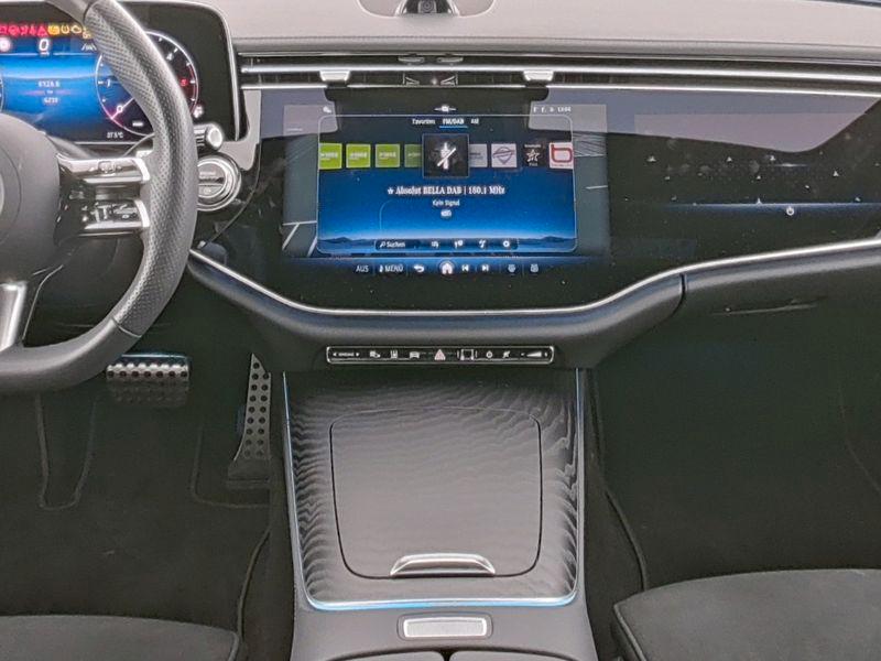 Mercedes-Benz E 220 2025 г. Серый, пробег 6238 км