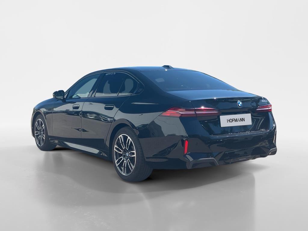 BMW 520 2026 г. Чёрный, пробег 18200 км