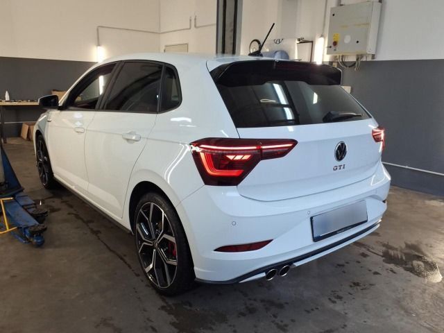 Volkswagen Polo 2022 г. Белый, пробег 40974 км