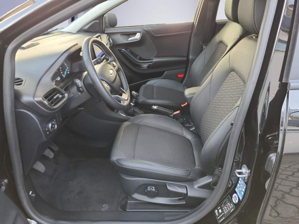 Ford Puma 2023 г. Чёрный, пробег 49570 км