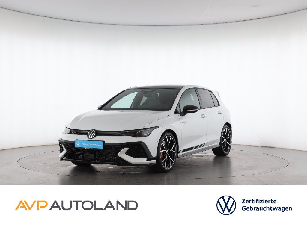 Volkswagen Golf 2026 г. Белый, пробег 4434 км