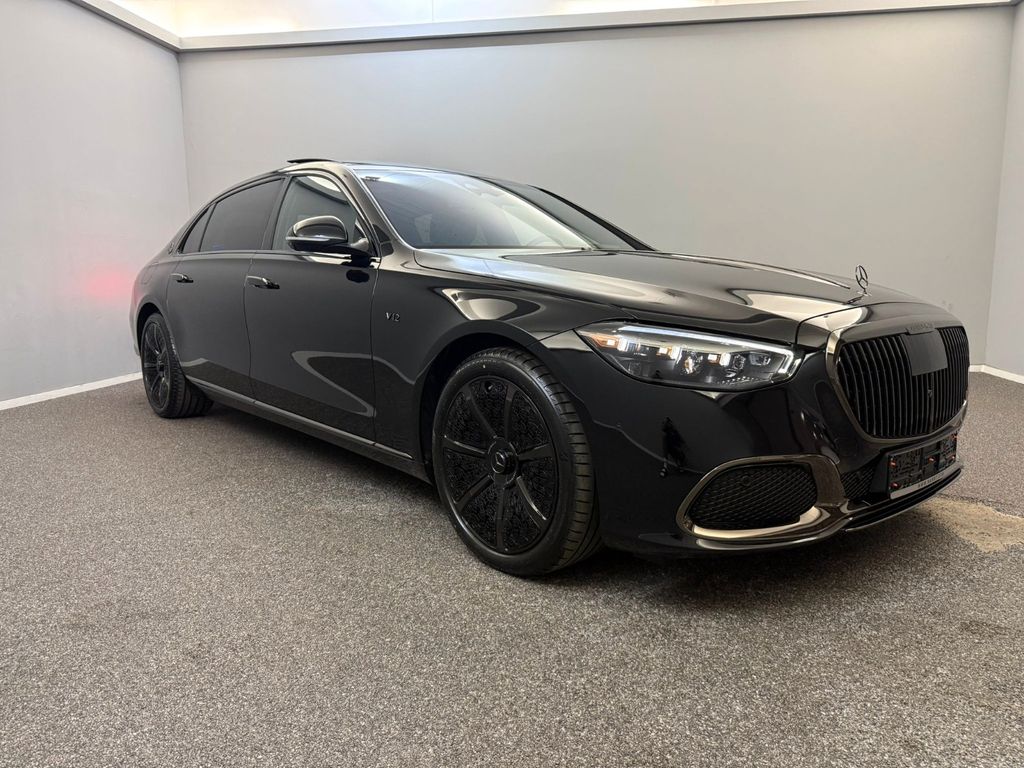 Mercedes-Benz S 680 2025 г. Чёрный, пробег 4123 км