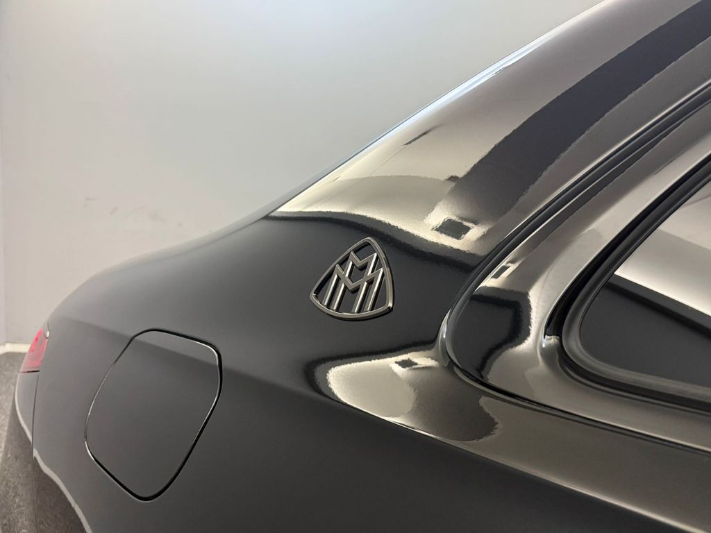 Mercedes-Benz S 680 2025 г. Чёрный, пробег 4123 км