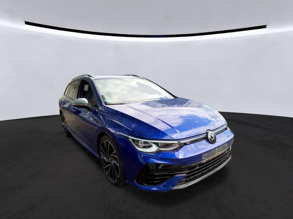 Volkswagen Golf 2023 г. Синий, пробег 25022 км